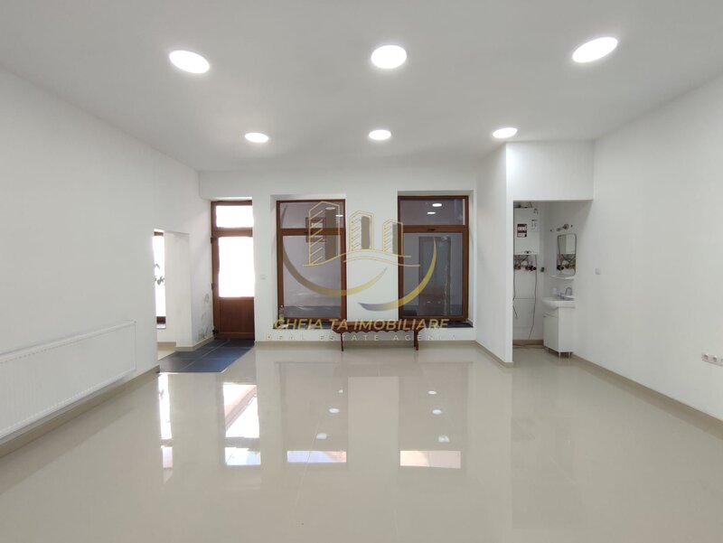 Cluj-Napoca Spatiu comercial Eroilor   potrivit food delivery, catering, take-away