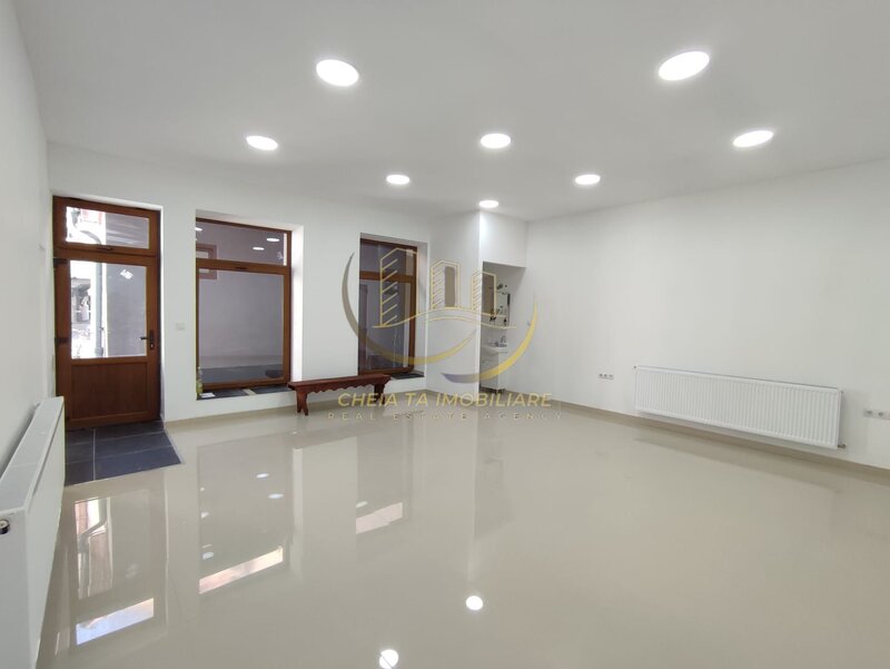 Cluj-Napoca Spatiu comercial Eroilor   potrivit food delivery, catering, take-away